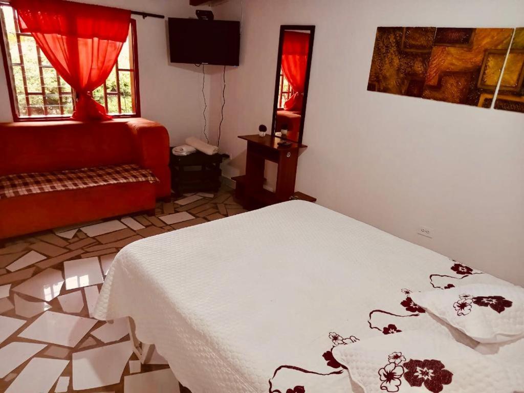 Guatapé House Bed & Breakfast エクステリア 写真